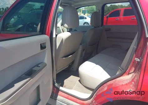 2011 Ford Escape Xlt z USA, uszkodzony, nr VIN 1FMCU0D78BKA36501